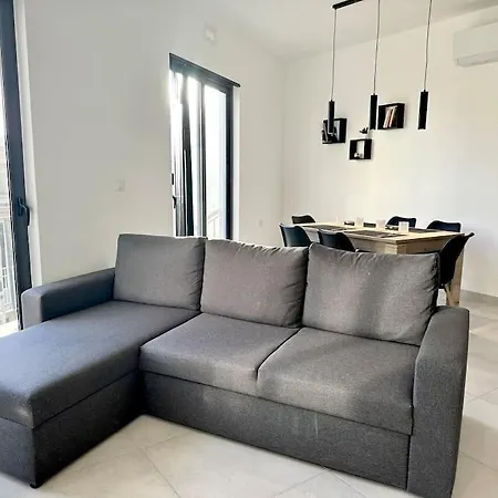 Lovely Marsalforn Apartment Zebbug  Exterior photo